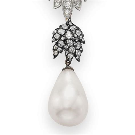 The History Of Pearls One Of Natures Greatest Miracles And Its Use In