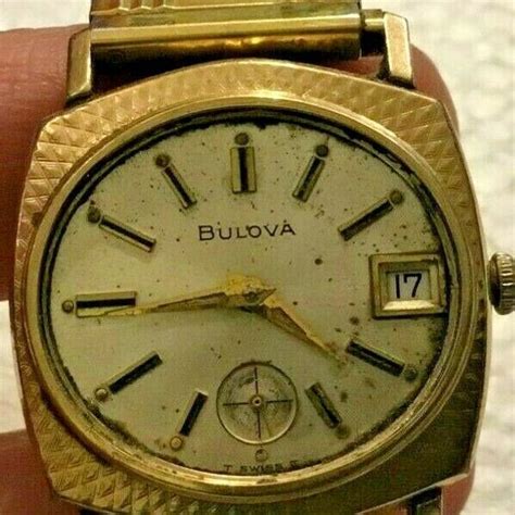 Vintage Bulova M7 Mens Wristwatch 10 K Rolled Gold Plate Case 11ald