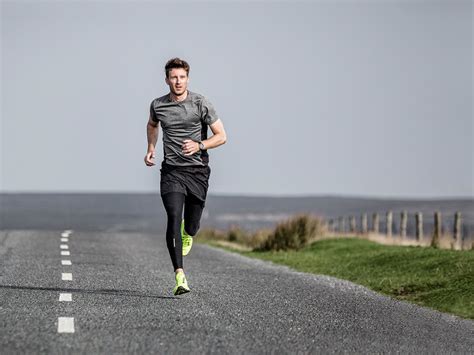 6 Weird Perks And Health Benefits Of Being A Long Distance Runner Men