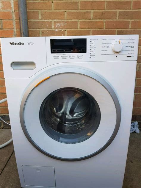 Miele W1 9 Kg Washing Machine In White Excellent Condition Can Be Seen