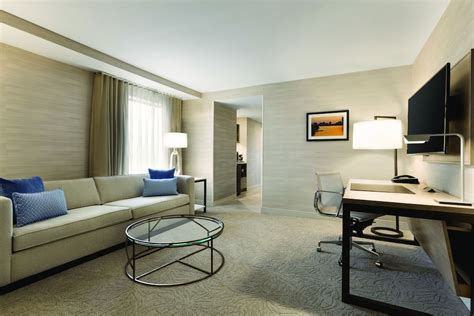 Doubletree Suites By Hilton Hotel Boston Cambridge In Boston Best Rates And Deals On Orbitz