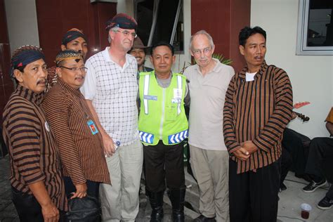 Indonesian literature and poetry also flourished in the 20th century. Dutch men with Indonesian Police and Javanese people