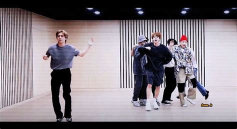 What you need to know about bts' new album, 'be' 4. CHOREOGRAPHY BTS (방탄소년단) 'Dynamite' Dance Practice | gif ...