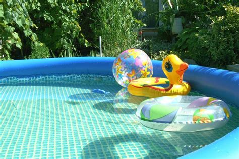 The windmill spins and the teletubbies go to watch amy, cameron and alice playing in their paddling pool. best inflatable paddling pools | London Evening Standard ...