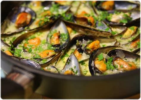 Tasca da Elvira Moules à la crème et au vin blanc
