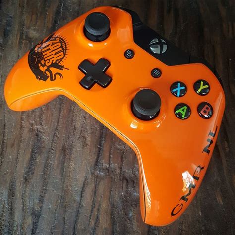 Xbox One Controller With Custom Paint Xbox One Controller Gaming