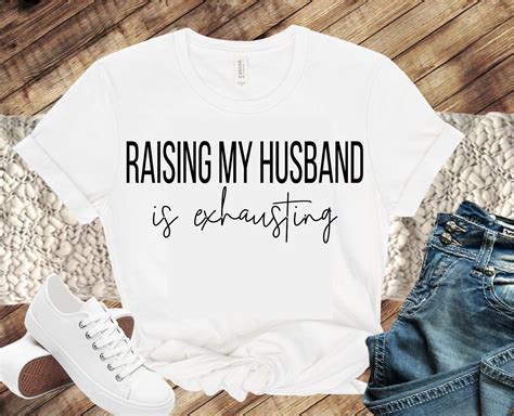 Wife Humor, T Shirts With Sayings, Vinyl Colors, Jersey Shorts, Gifts