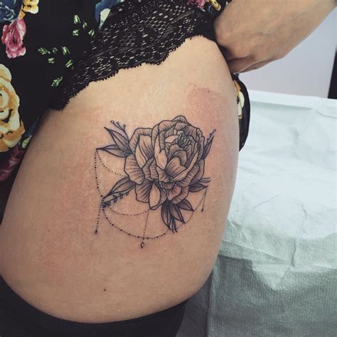 They really make cute small tattoo designs. 25+ Hip Tattoo Designs, Ideas | Design Trends - Premium ...
