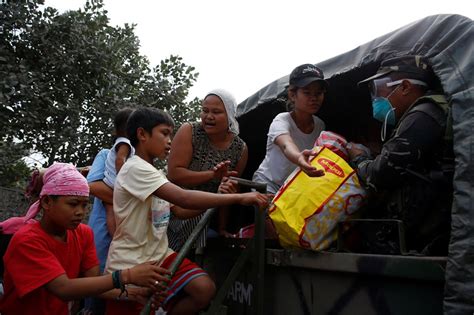 40000 Inilikas Sa Patuloy Na Pag Aalboroto Ng Bulkang Mayon Abs Cbn News