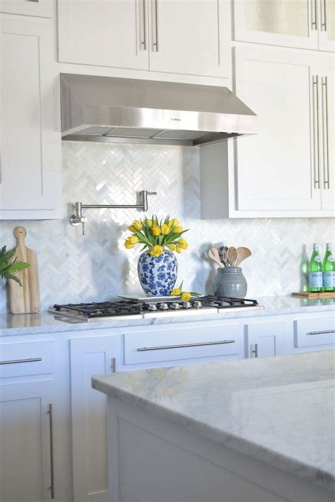 Our experts come to you. 36 Beautiful White Kitchen Backsplash Ideas | Kitchen ...