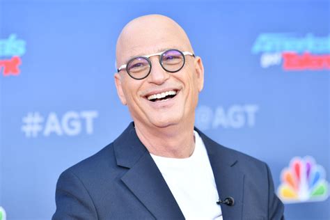 Howie Mandel Rushed To The Hospital America S Got Talent Judge Shocks After Scary Fainting In