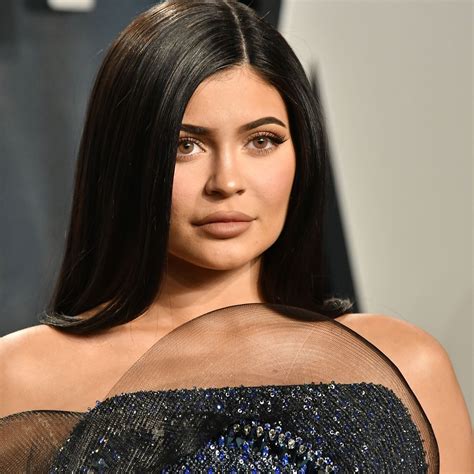 Exclusive limited edition merchandise items, tees, hoodies, phone cases, socks, underwear, and pins. Kylie Jenner Got Her Skin 'Darkened' - Fans Now Calling ...