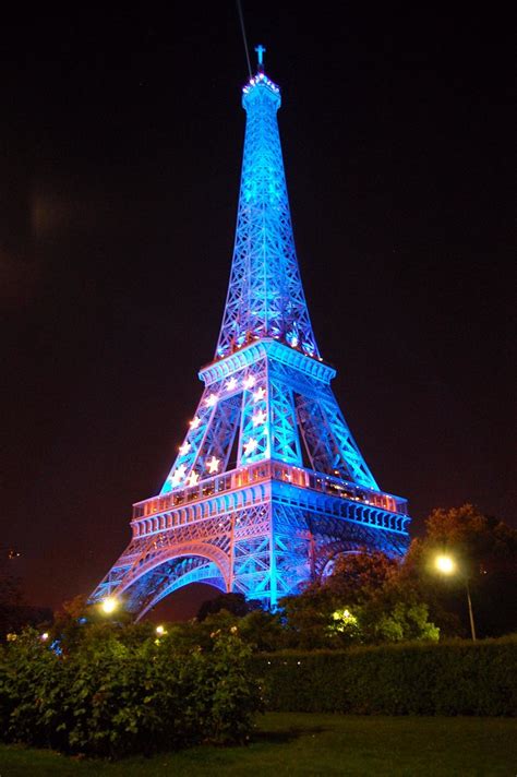 La Tour Eiffel De Nuit The Blue Eiffel Tour Paolo Brocco Flickr