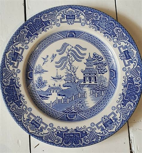 English Ironstone Tableware Ltd Willow Pattern Plate Staffordshire Blue And White Dinnerplates