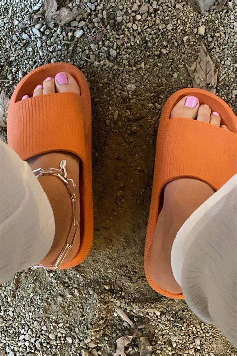 Recovery Slides Are The Ugly Shoe Trend We Cant Ignore Who What Wear