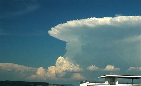 Anvil Of Cumulonimbus Anvil Of A Large Cumulonimbus Cloud Flickr