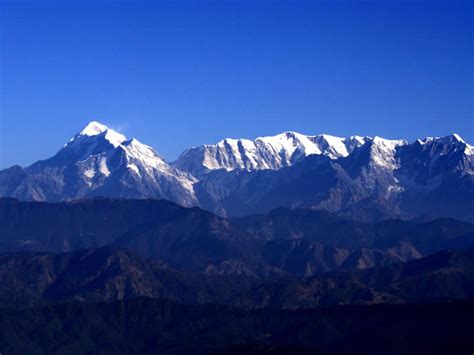 Kausani Tourism And Travel Guide Hill Station Sightseeing And Tourist