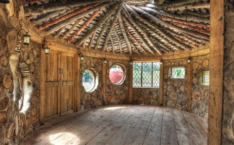 Cobwood Building Izreal Round House Cordwood Homes Natural Building