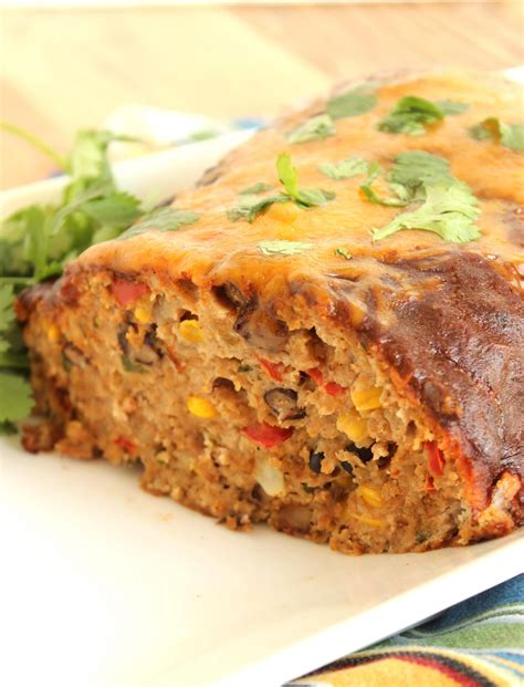 This turkey meatloaf is a lighter spin on a classic comfort food. Southwestern Turkey Meatloaf - The Suburban Soapbox