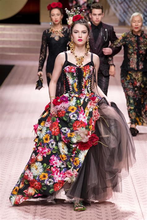 Dolce And Gabbana Spring 2019 Ready To Wear Fashion Show With Images