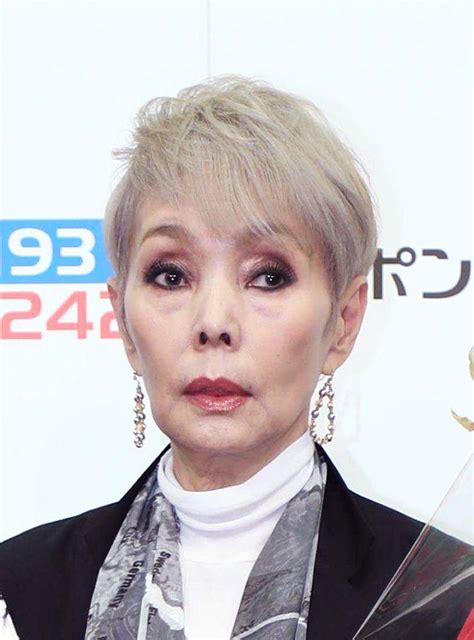 そう言えば最近はメディアに登場 する事がメッキリ減った印象のある 研ナオコですが、 かつては、田原俊彦とのデュエット 曲「夏ざかりほの字組」や、 名曲「かもめはかもめ」でレコード大賞 の金賞を受賞したりと数々のヒット曲を. 研ナオコ、「地雷メイク」に挑戦「aikoに似てます」「今まで見 ...