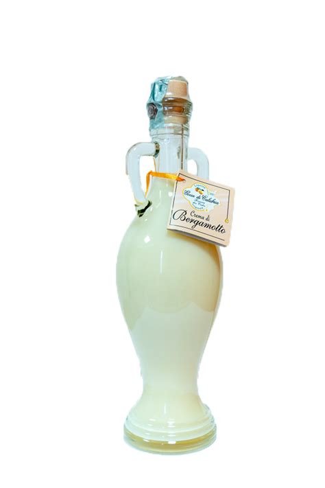 Il bergamotto è un agrume dall'aroma inconfondibile tipico con esso si realizza la crema di liquore al bergamotto che viene prodotta utilizzando le scorze dei migliori frutti. Crema al Bergamotto - Gocce di Calabria