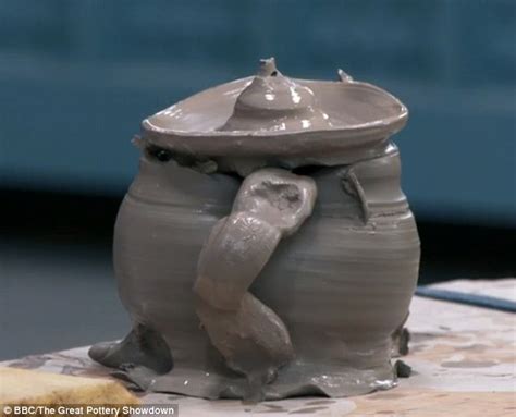 Johnny Vegas Makes A Teapot In One Minute Daily Mail Online