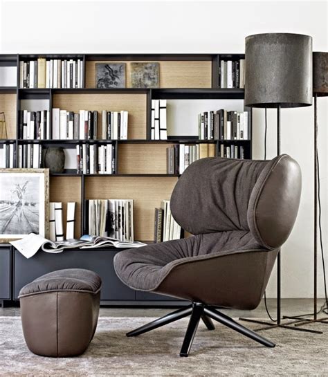 A more comfortable chair options, and perfect for people with back problems, the ergonomic living room chair collection is a showcase of great chairs that will give you all the support you need in a handsome and stylish piece of furniture. Top 10 comfortable living room chairs by Spanish designer