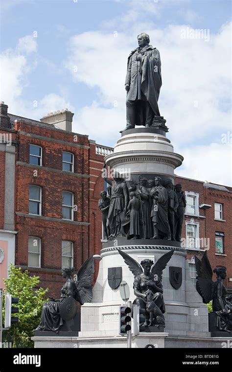 Daniel Oconnell Statue Dublin Ireland Stock Photo Alamy