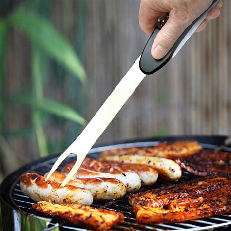 Барбекю в корейском ресторане кимчи. 5-in-1 BBQ Grill Multi-Tool - The Green Head