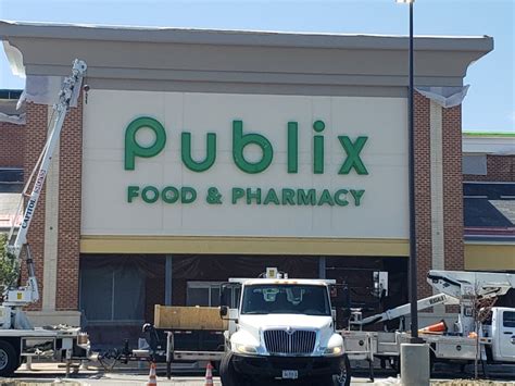 Publix Grocery Store Nears Completion Century Construction