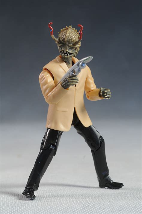 Review And Photos Of Men In Black 3 Action Figures By Jakks Pacific