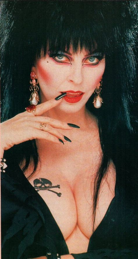 Photos Of Elvira Mistress Of The Dark Optstimulus Cassandra Peterson