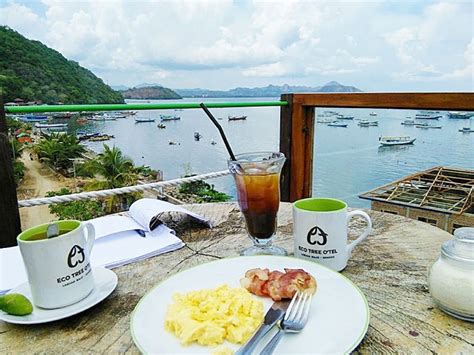 Maaf!, hotel sedang dalam perbaikan untuk sementara waktu. 10 Hotel di Labuan Bajo dengan view laut langsung dari ...
