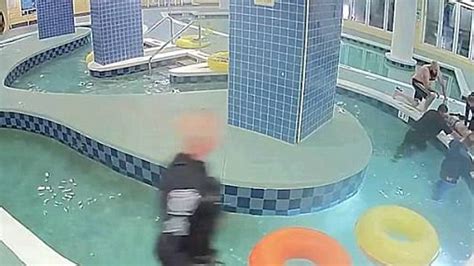 Boy Is Stuck Under Water For Nearly 9 Minutes Metro News