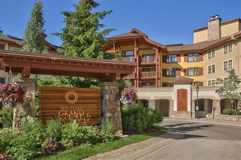 Sun Peaks Grand Hotel And Conference Centre Canada Tarifs 2022