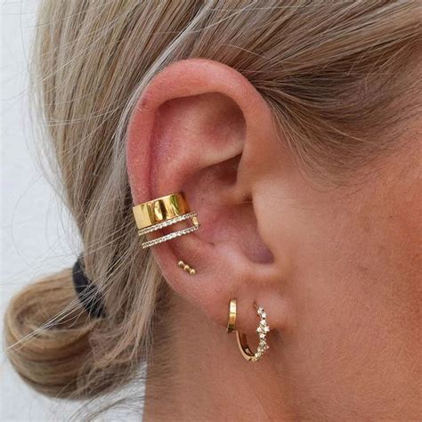 Crystal Conch Hoop In Gold In 2020 Conch Hoop Conch Crystals