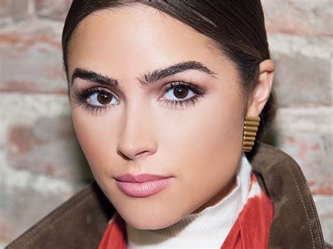 10 Things Girls With Great Eyebrows Always Do