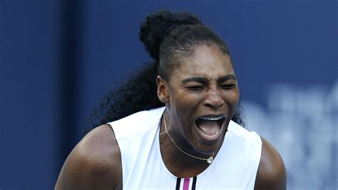 Serena Williams Touchée Au Genou Gauche Déclare Forfait Pour La Suite Du Tournoi De Miami