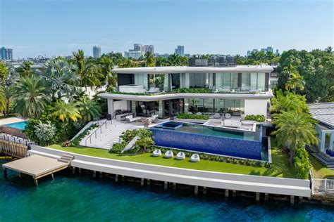 New Miami Beach Mansion With Water And Skyline Views Sells For 283