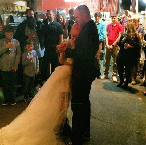 Hayley Williams From Paramore Just Got Married And It Was The Most Ear