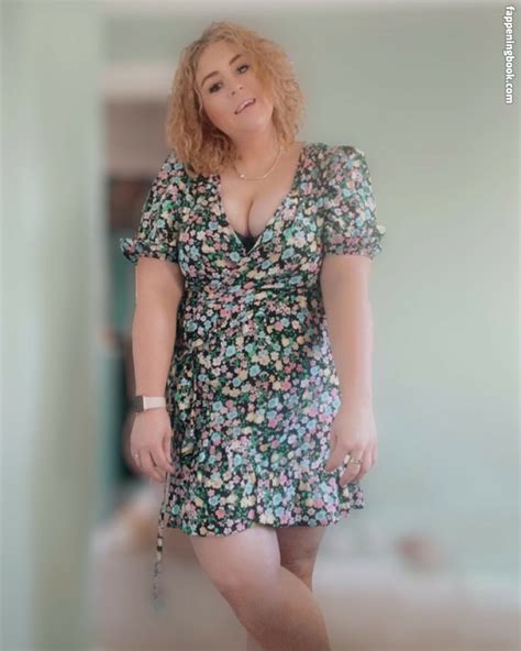 Curvy Abbii Nude Onlyfans Leaks The Girl Girl