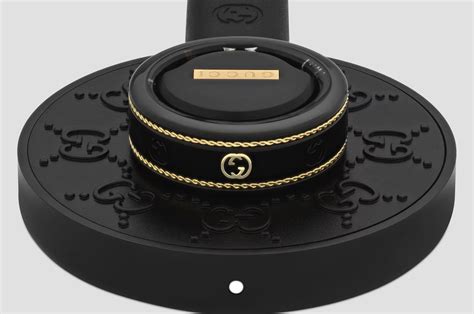 Gucci X Oura Ring Marries Function And Fashion Together In This Modern