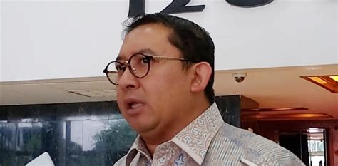 Fadli zon menjabat sebagai wakil. Polri Temukan Amplop Saat Aksi 22 Mei, Fadli Zon: Itu Hoax ...