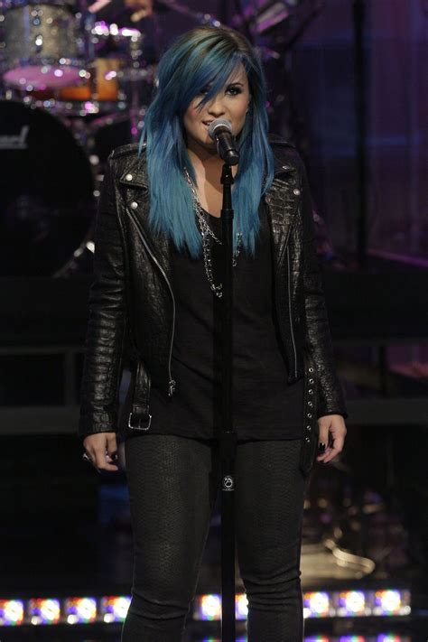 Demi lovato is feeling quite blue. Um, Did Anyone Notice Demi Lovato Dyed Her Hair Blue ...