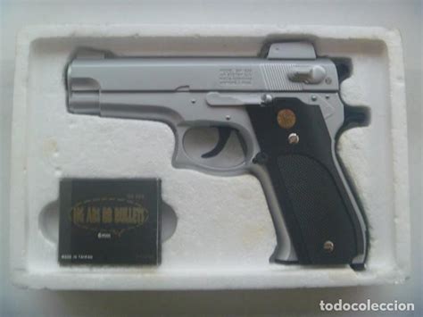 Pistola abs de juguete ( pero que dispara bolit - Vendido en Subasta