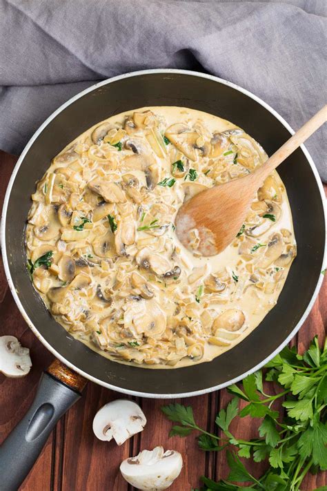 Deliciously Creamy Garlic Mushrooms Recipe