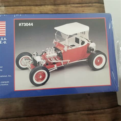 New Lindberg Scale Big Red Rod Ford T Bucket Model Kit Free My Xxx Hot Girl