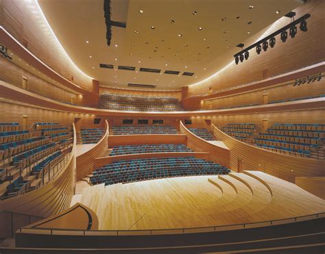 Gallery of Kauffman Center for the Performing Arts / Safdie Architects - 2