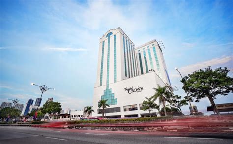 The rooms have en suite bathrooms with guest toiletries, a hairdryer and a shower cap. About The Hotel - Crystal Crown Hotel Johor Bahru | 3 Star ...